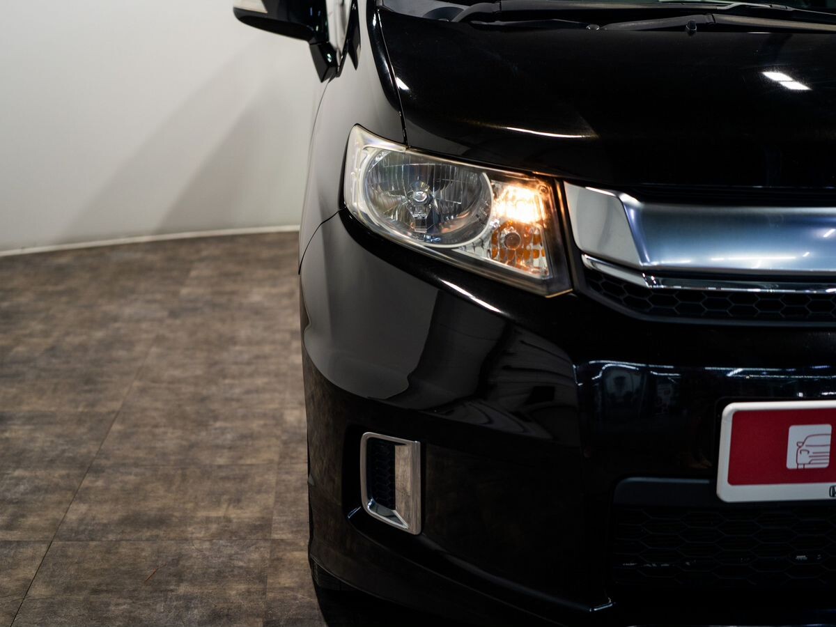 Honda Freed Spike 2014 - фото автомобиля