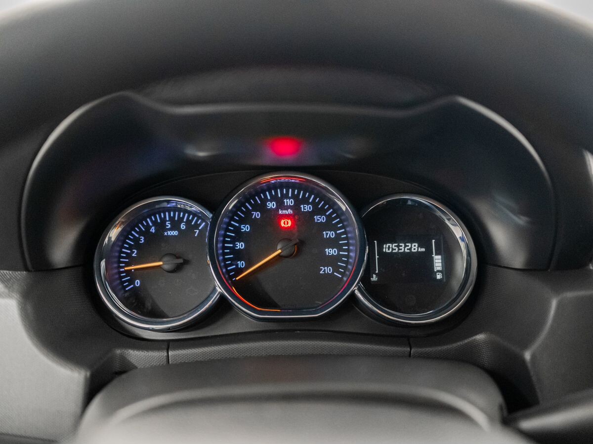 Renault Duster 2019 - фото автомобиля