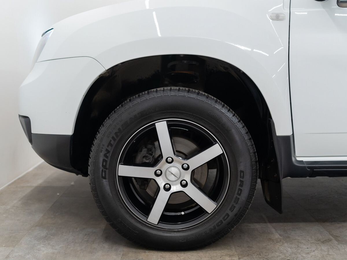 Renault Duster 2019 - фото автомобиля