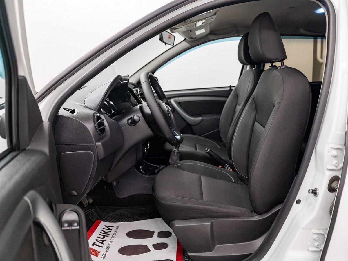 Renault Duster 2019 - фото автомобиля