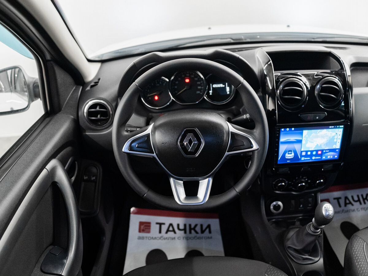 Renault Duster 2019 - фото автомобиля