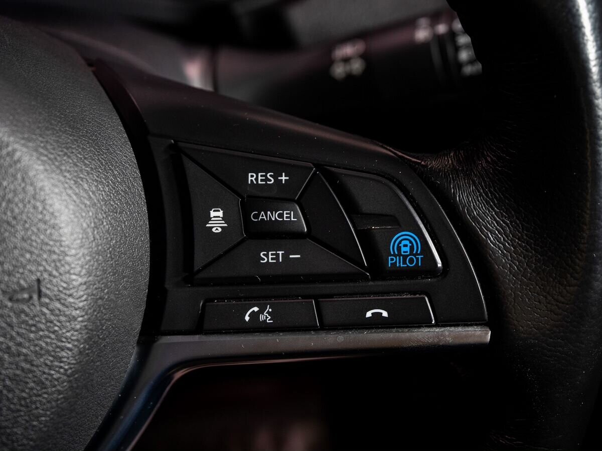 Nissan X-Trail 2019 - фото автомобиля