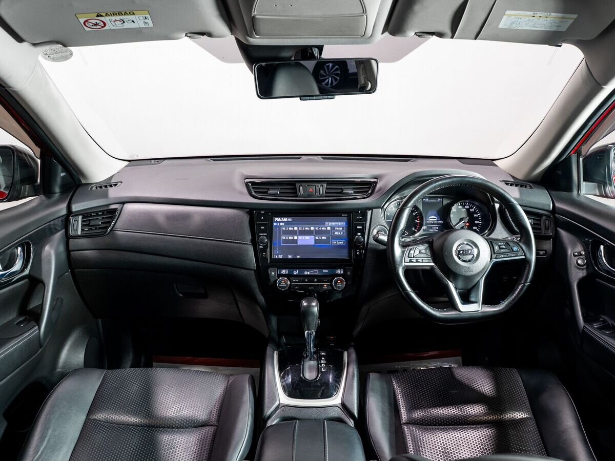 Nissan X-Trail 2019 - фото автомобиля