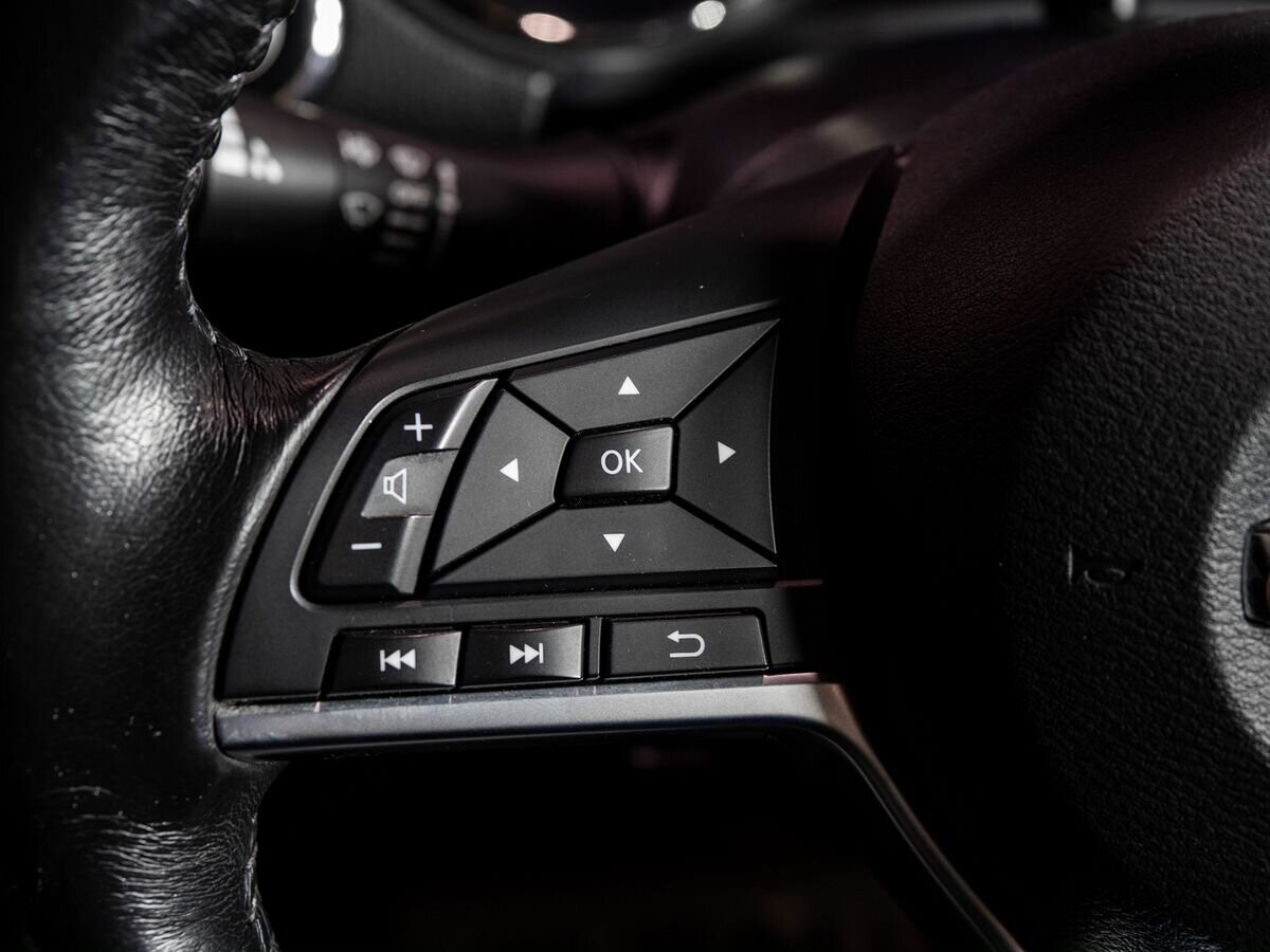 Nissan X-Trail 2019 - фото автомобиля