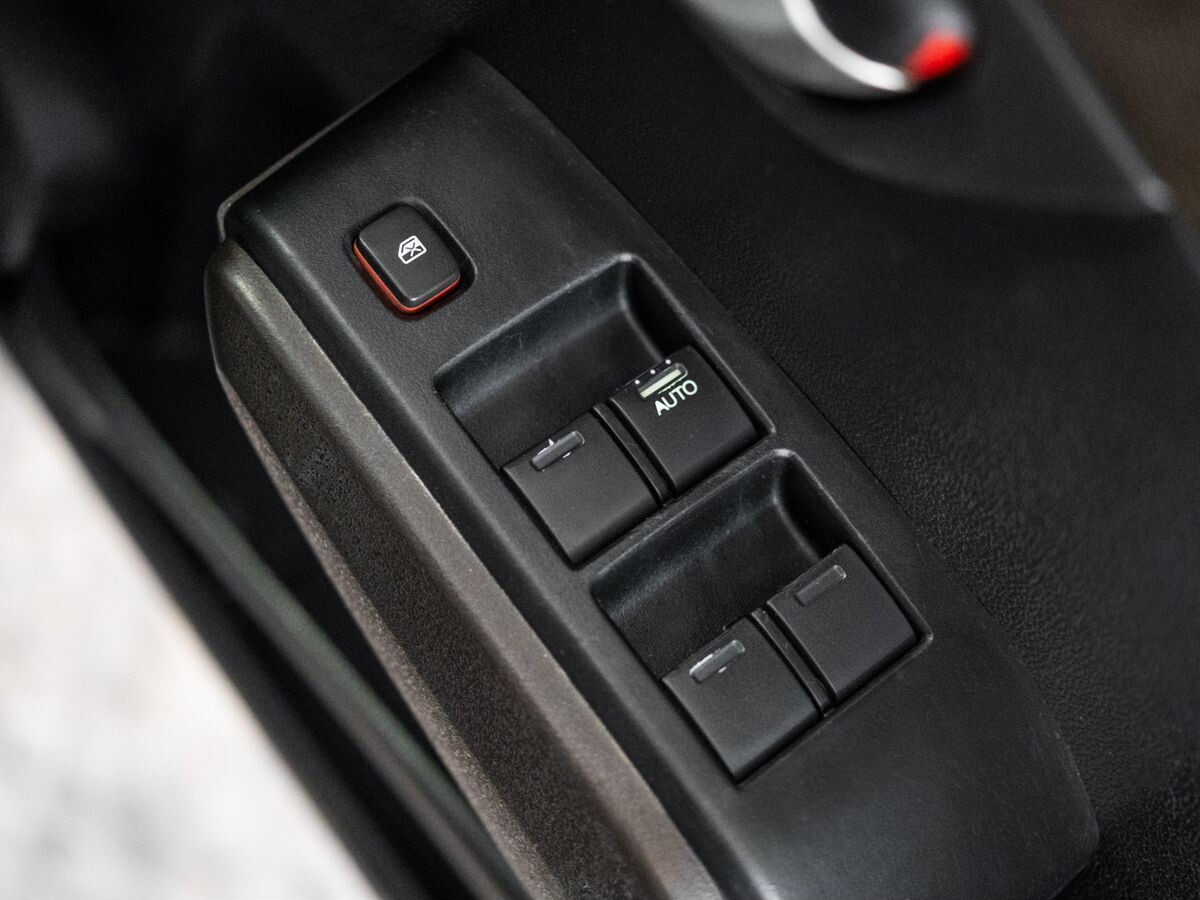 Honda Fit Shuttle 2013 - фото автомобиля