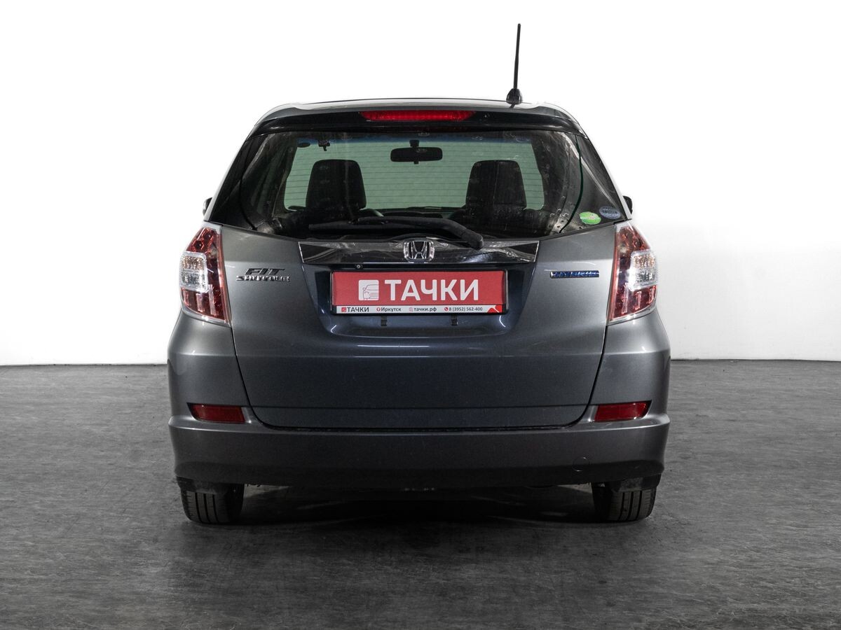 Honda Fit Shuttle 2013 - фото автомобиля