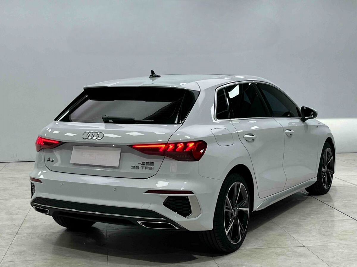 Audi A3 2022 - фото автомобиля