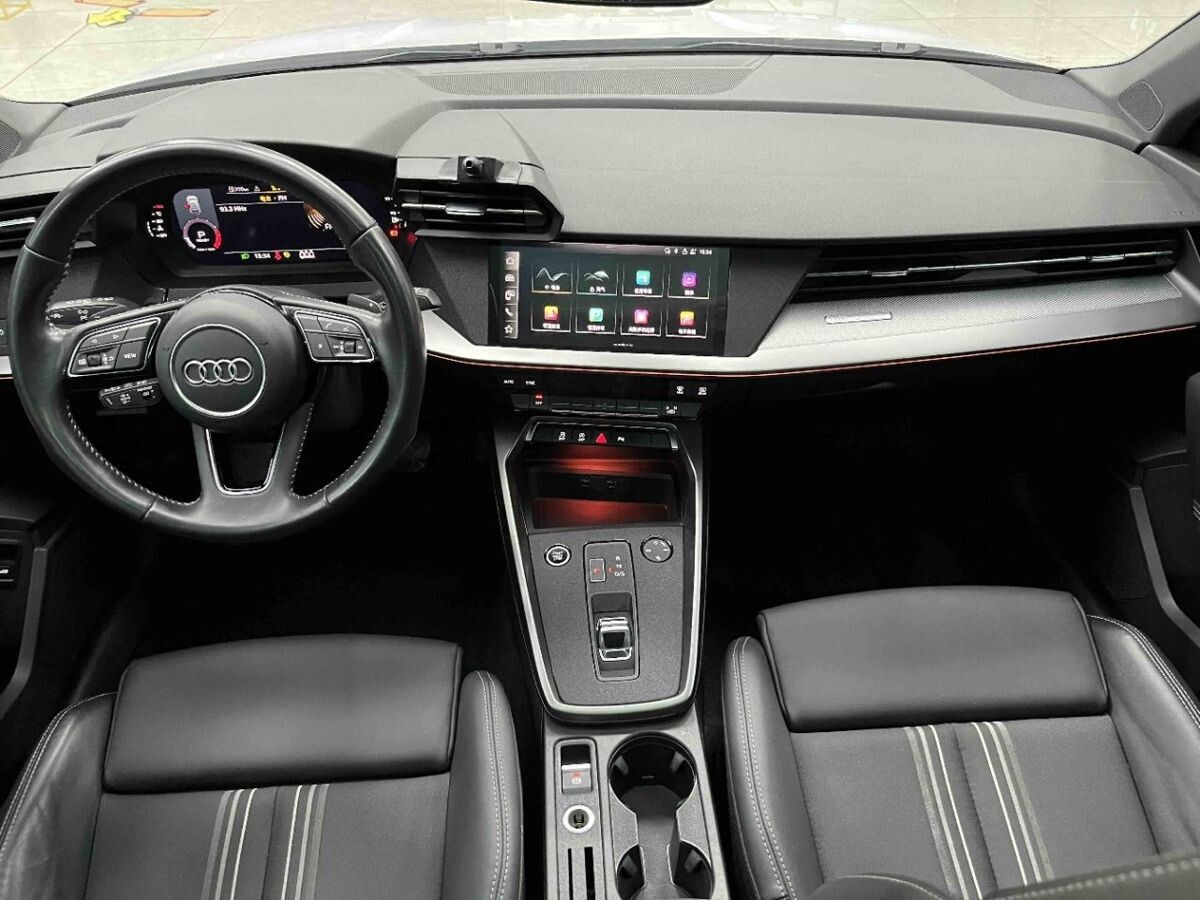 Audi A3 2022 - фото автомобиля