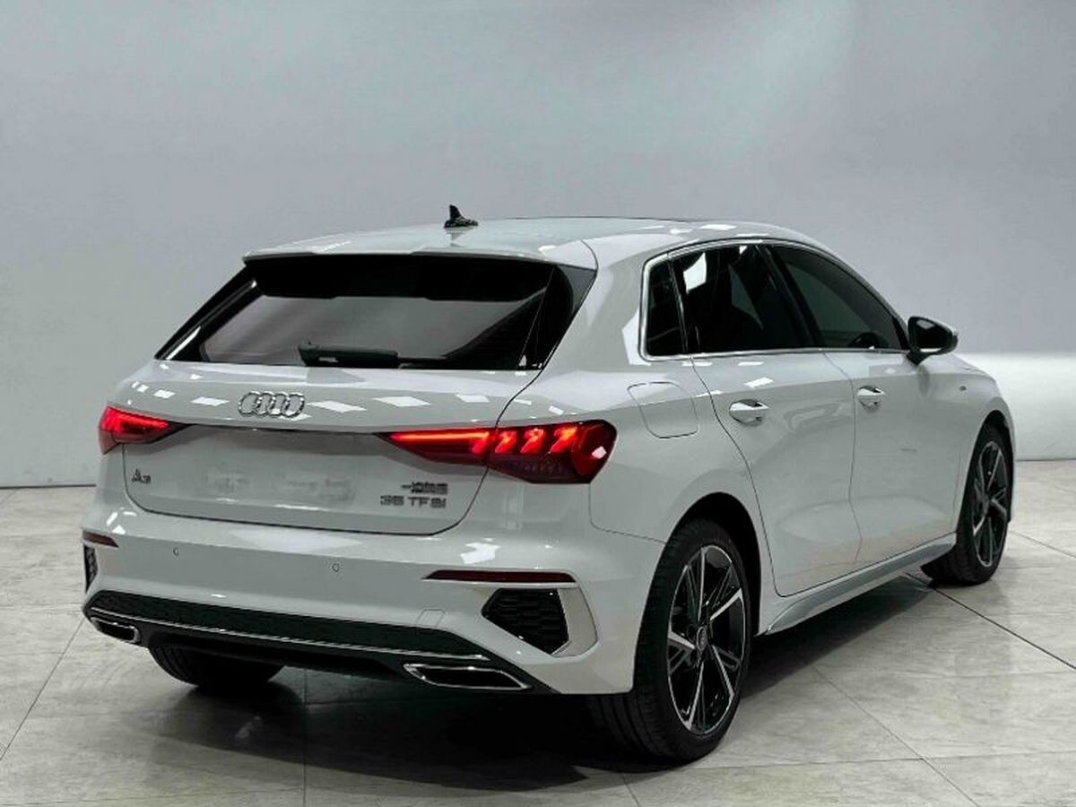 Audi A3 2023 - фото автомобиля