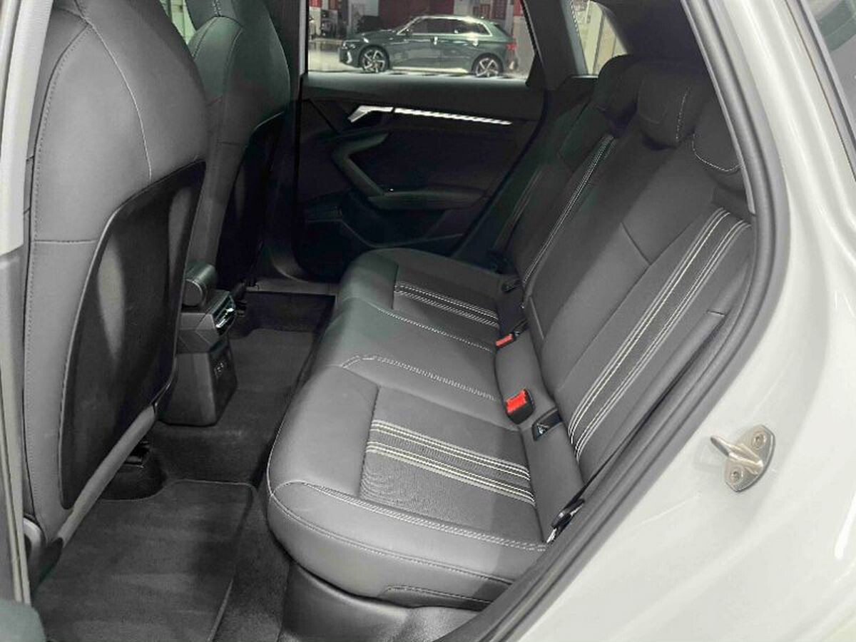 Audi A3 2023 - фото автомобиля