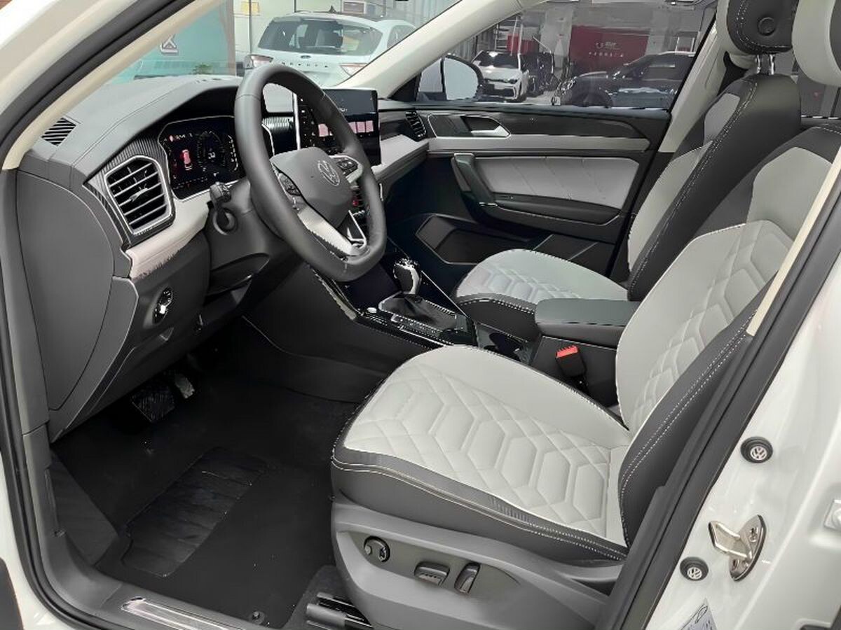 Volkswagen Tayron 2022 - фото автомобиля