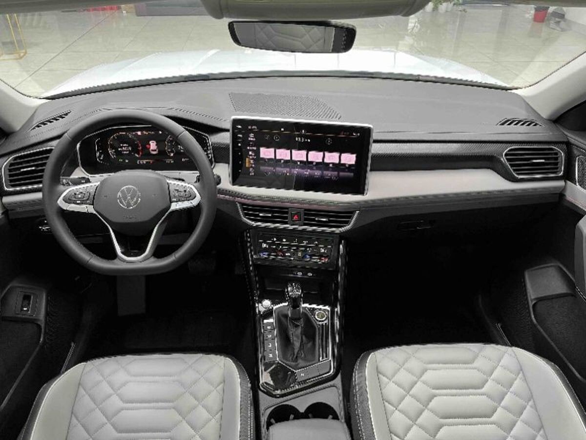 Volkswagen Tayron 2022 - фото автомобиля