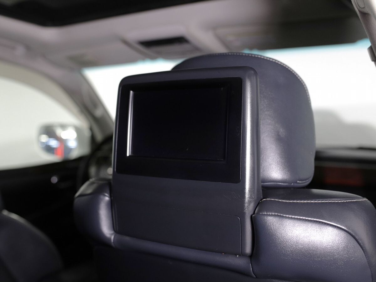 Lexus LX570 2012 - фото автомобиля