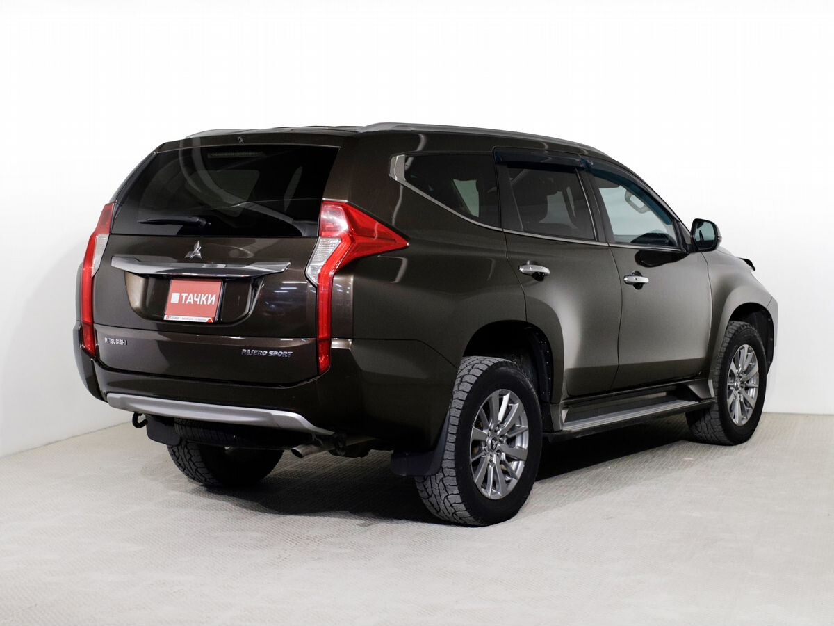 Mitsubishi Pajero Sport 2016 - фото автомобиля
