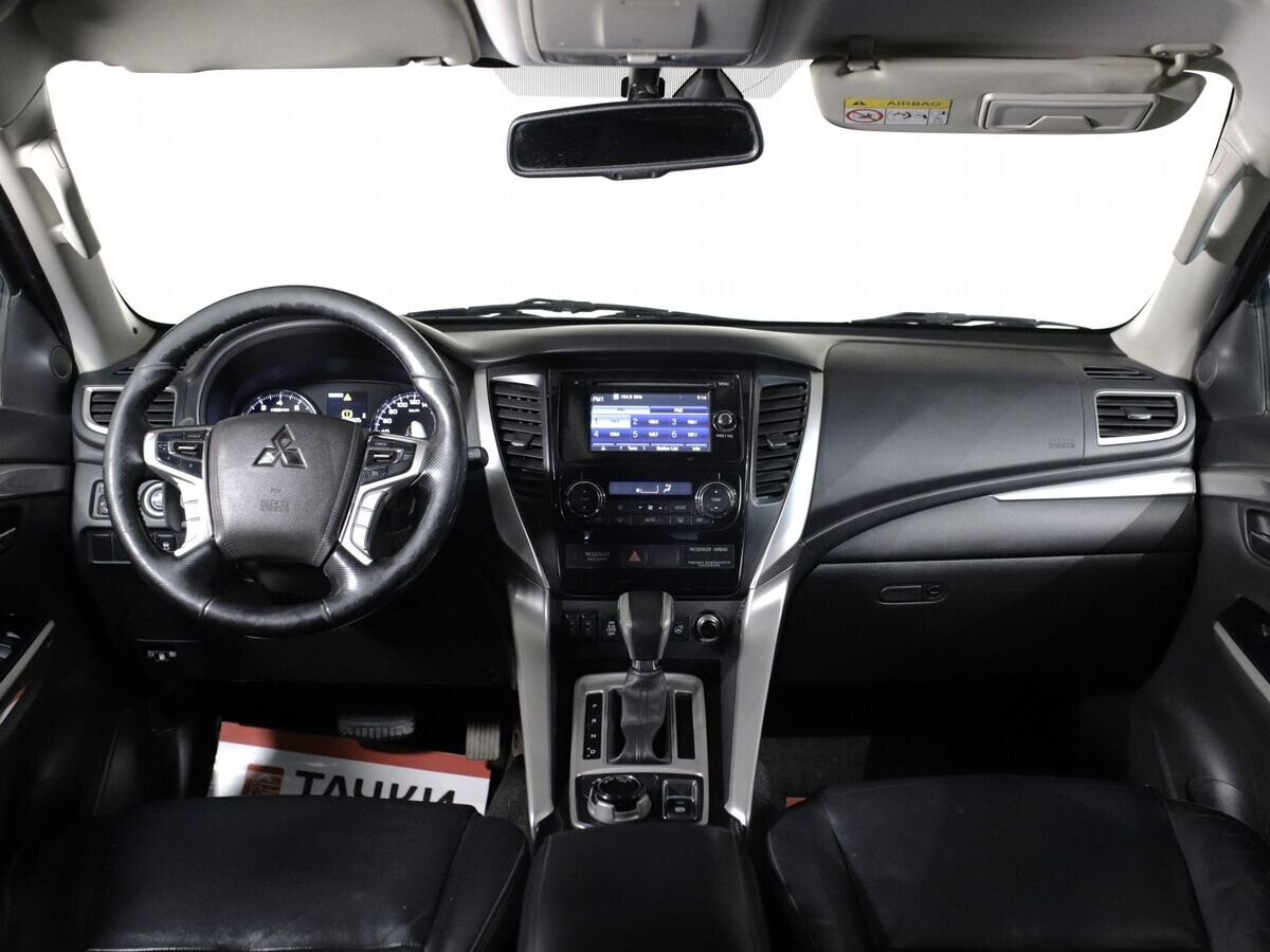 Mitsubishi Pajero Sport 2016 - фото автомобиля