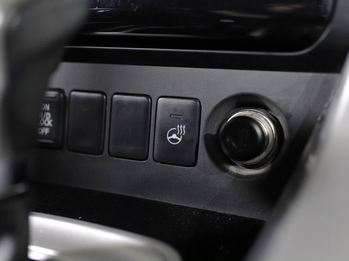 Mitsubishi Pajero Sport 2016 - фото автомобиля