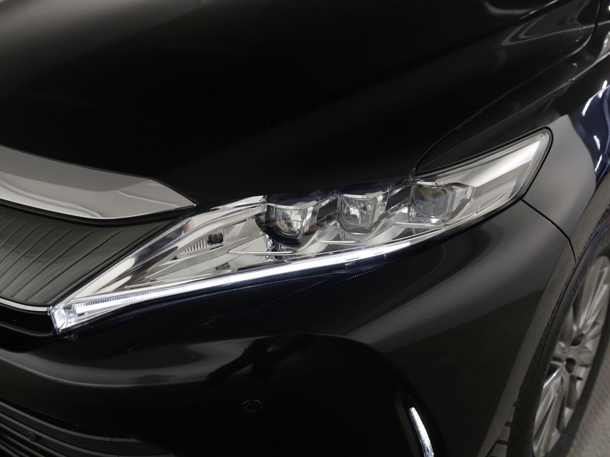 Toyota Harrier 2020 - фото автомобиля