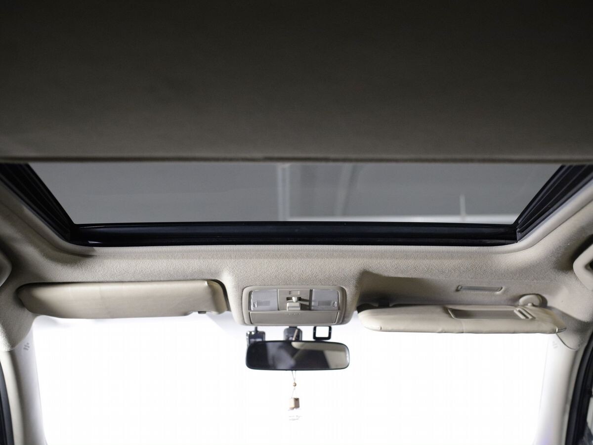 Toyota Vanguard 2008 - фото автомобиля