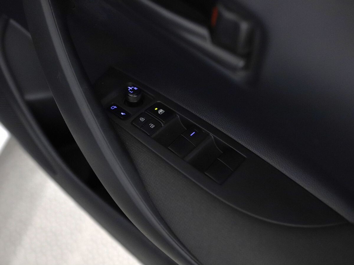 Toyota Corolla 2019 - фото автомобиля