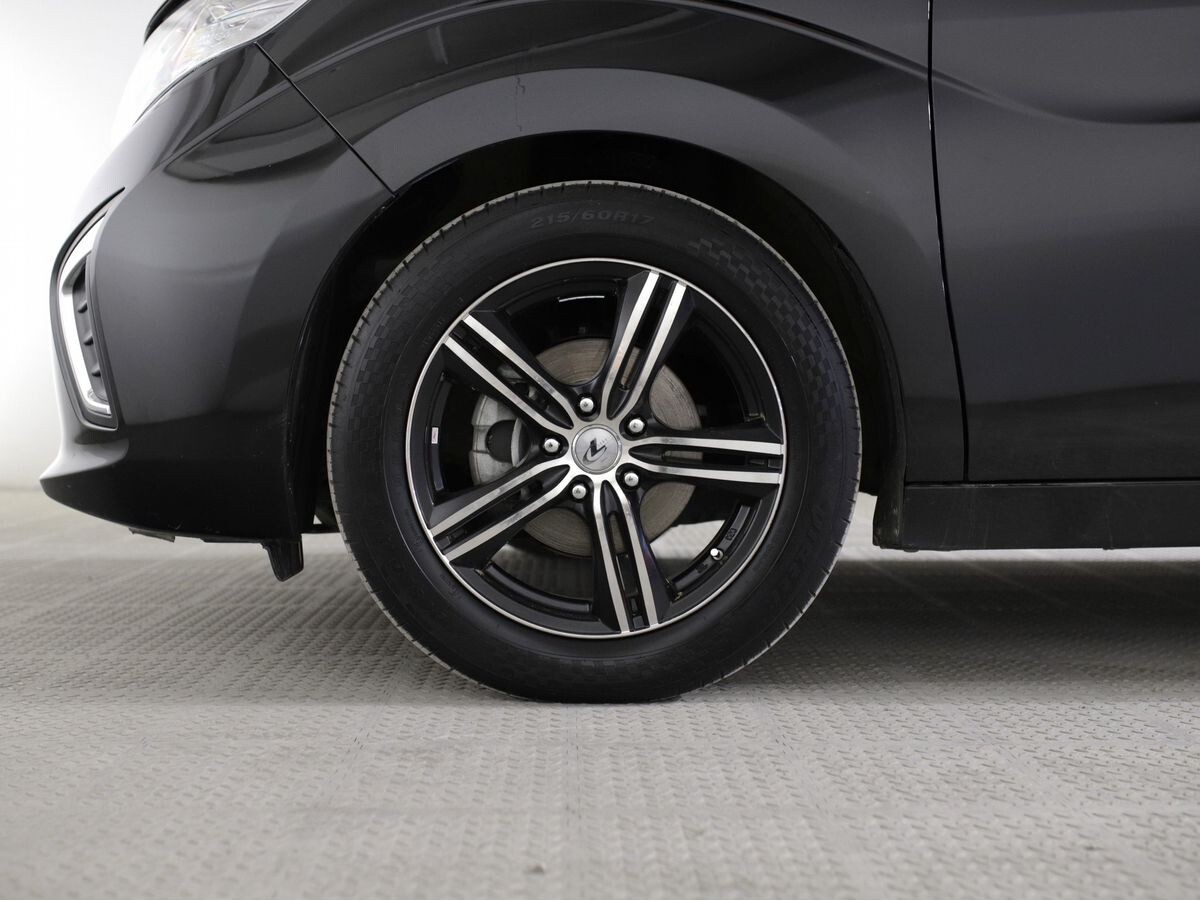 Honda Stepwgn 2018 - фото автомобиля