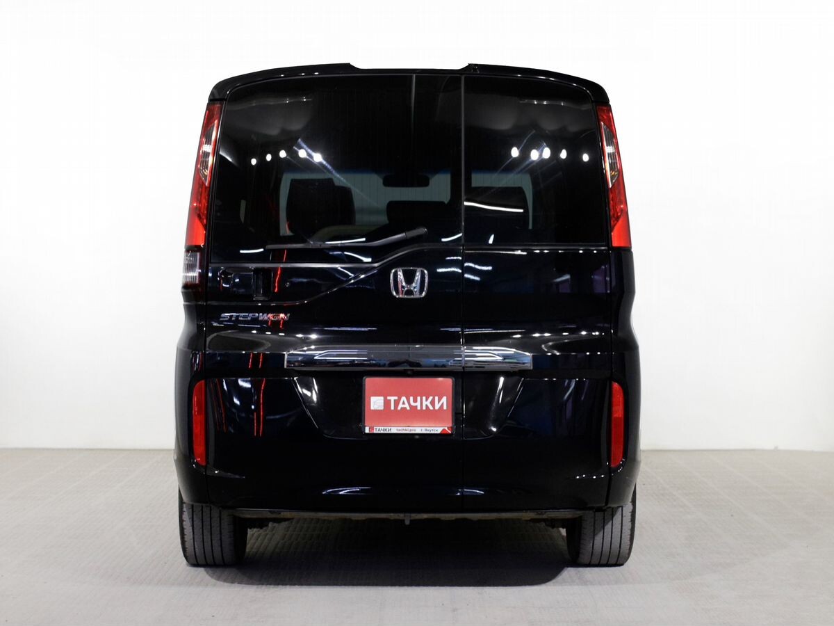 Honda Stepwgn 2018 - фото автомобиля