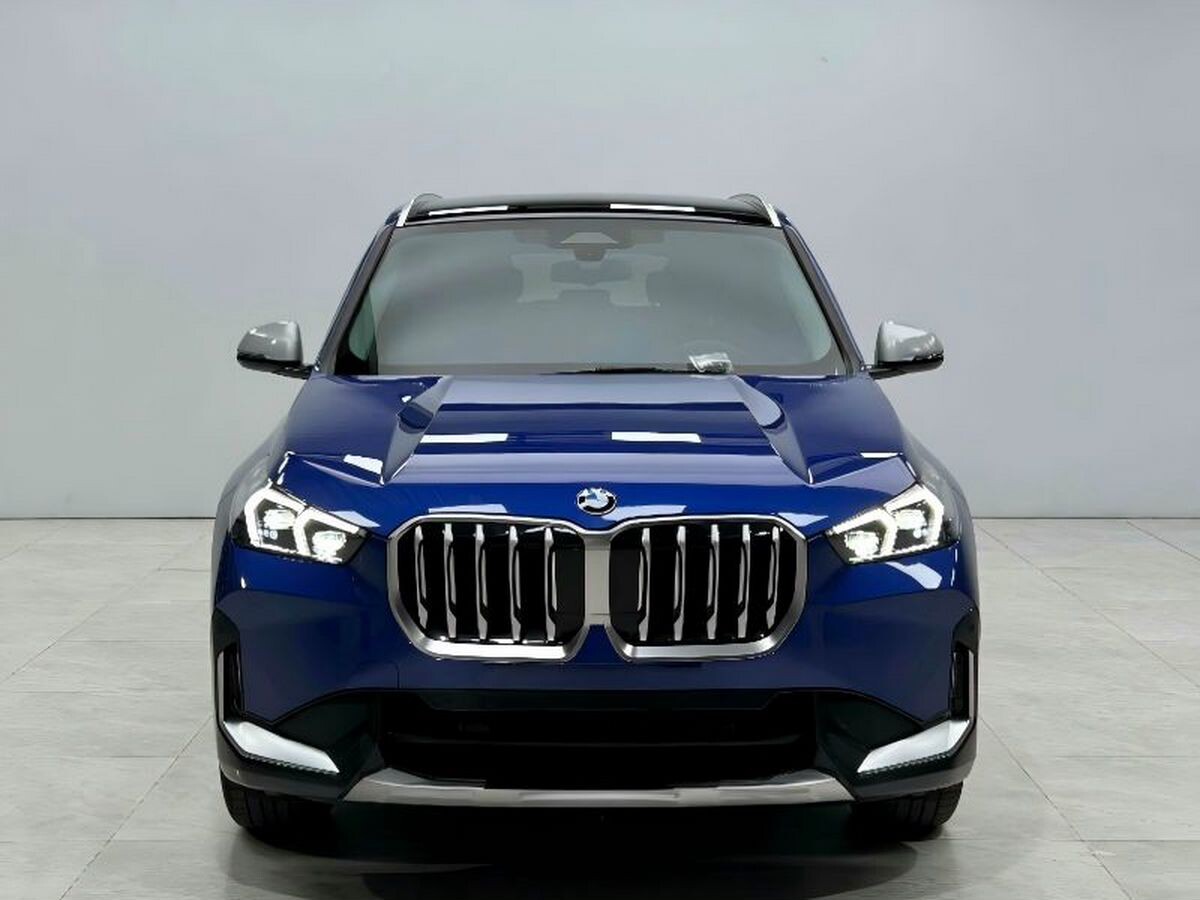 BMW X1 2023 - фото автомобиля