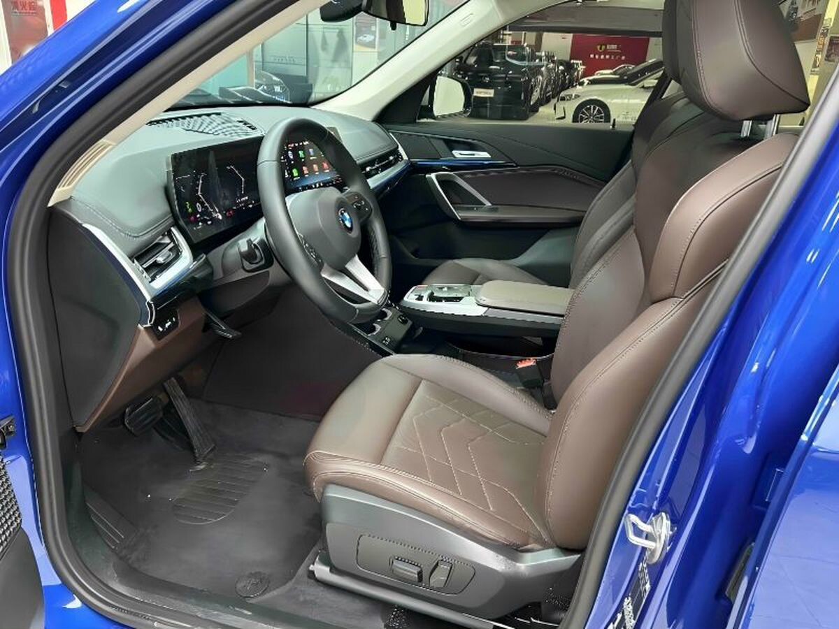 BMW X1 2023 - фото автомобиля