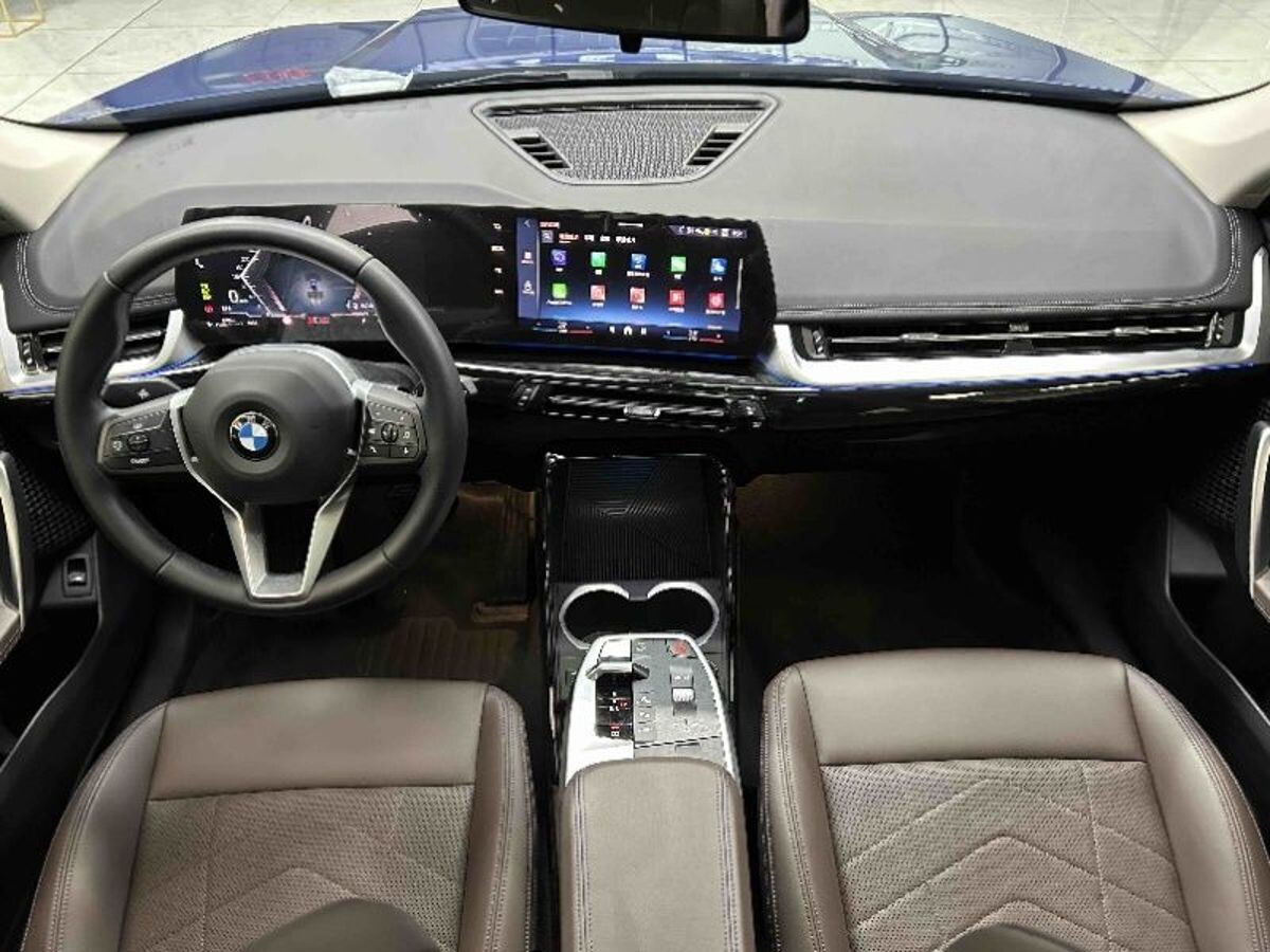 BMW X1 2023 - фото автомобиля