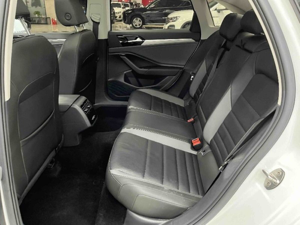 Volkswagen Sagitar L 2022 - фото автомобиля