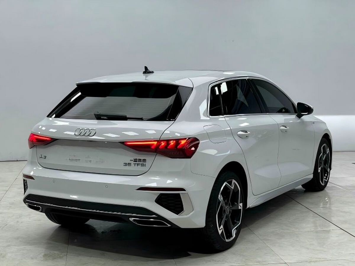 Audi A3 2023 - фото автомобиля