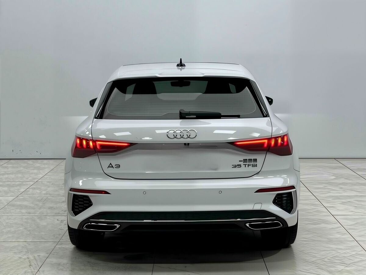 Audi A3 2023 - фото автомобиля