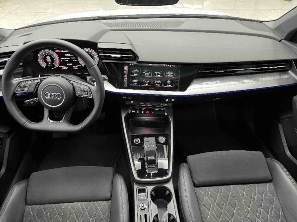 Audi A3 2023 - фото автомобиля