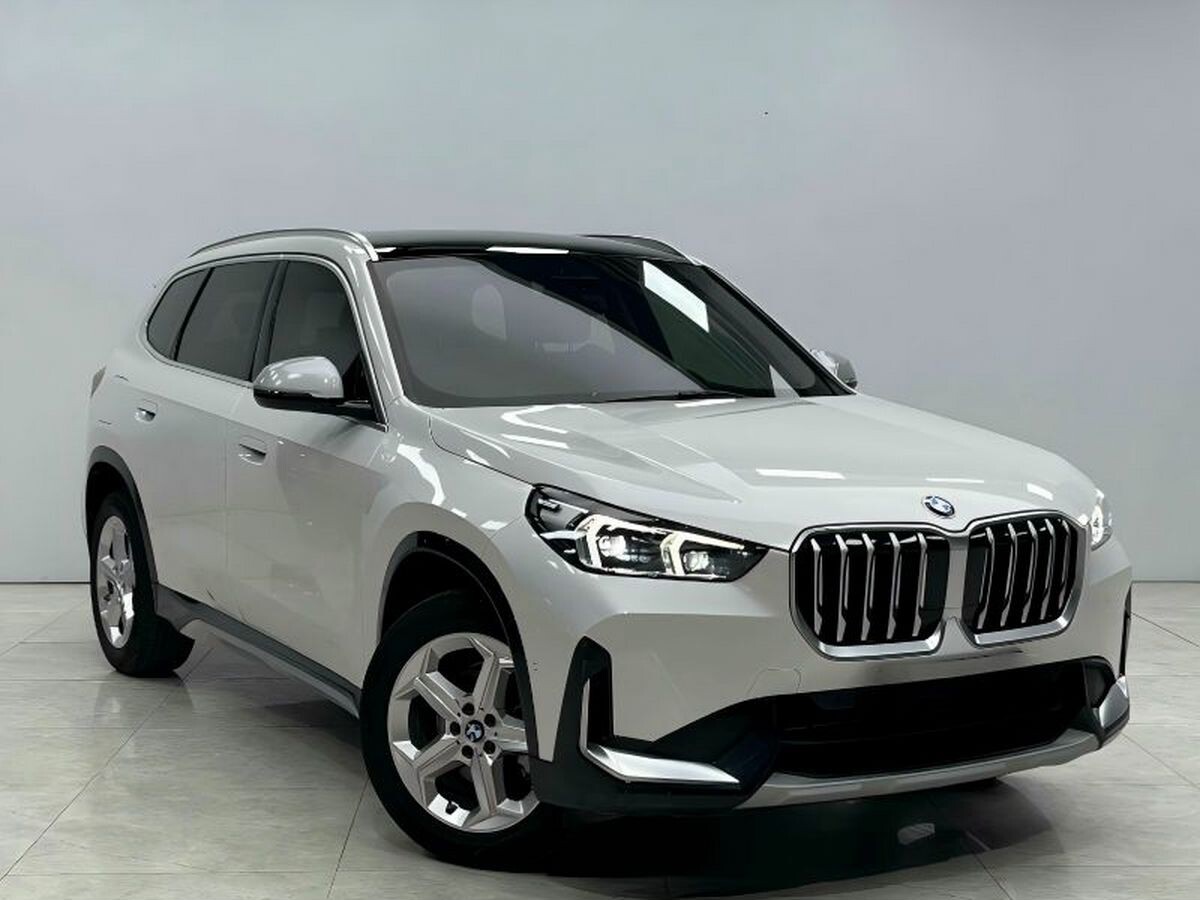 BMW X1 2023 - фото автомобиля