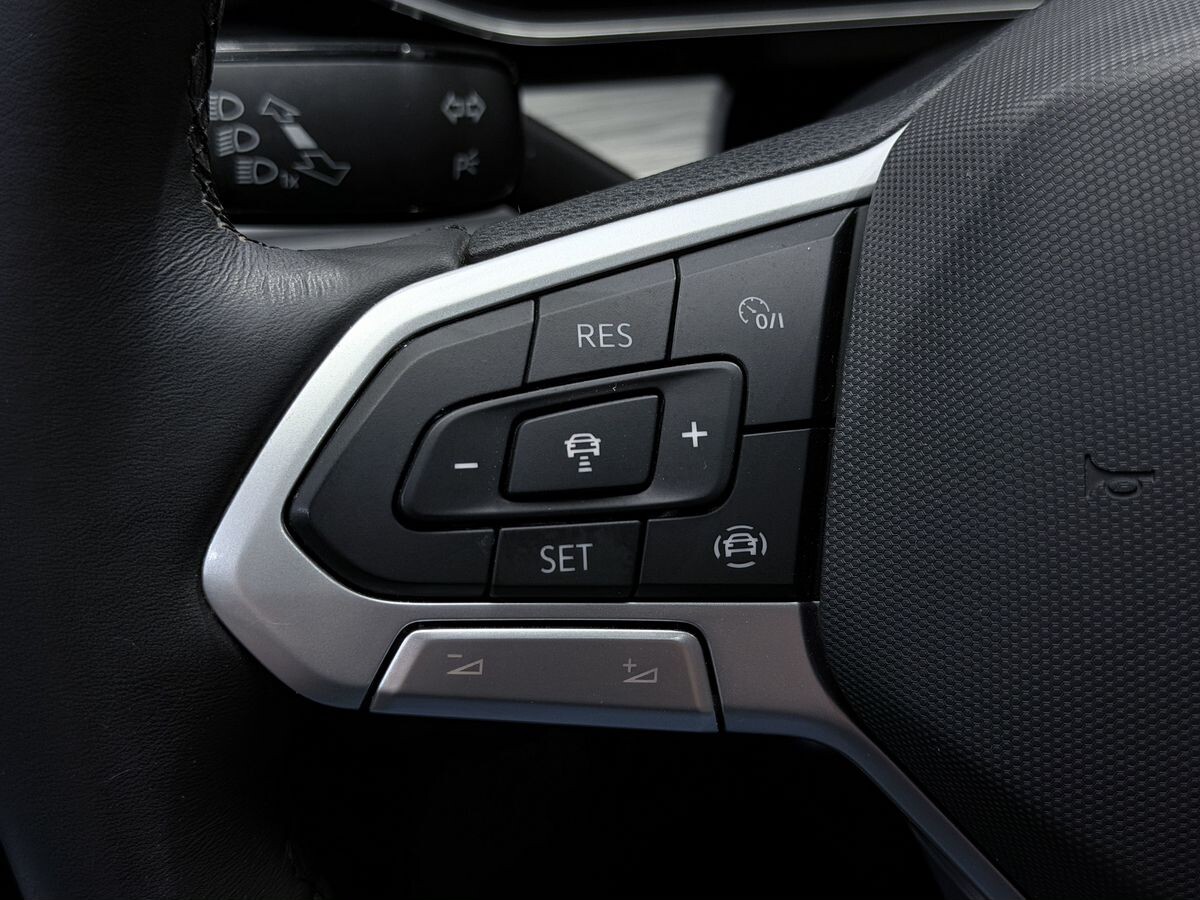 Volkswagen Sagitar L 2022 - фото автомобиля