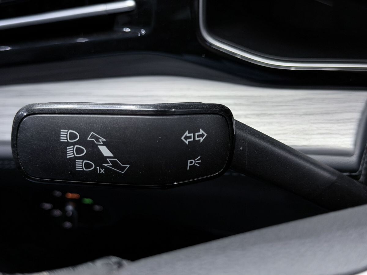 Volkswagen Sagitar L 2022 - фото автомобиля