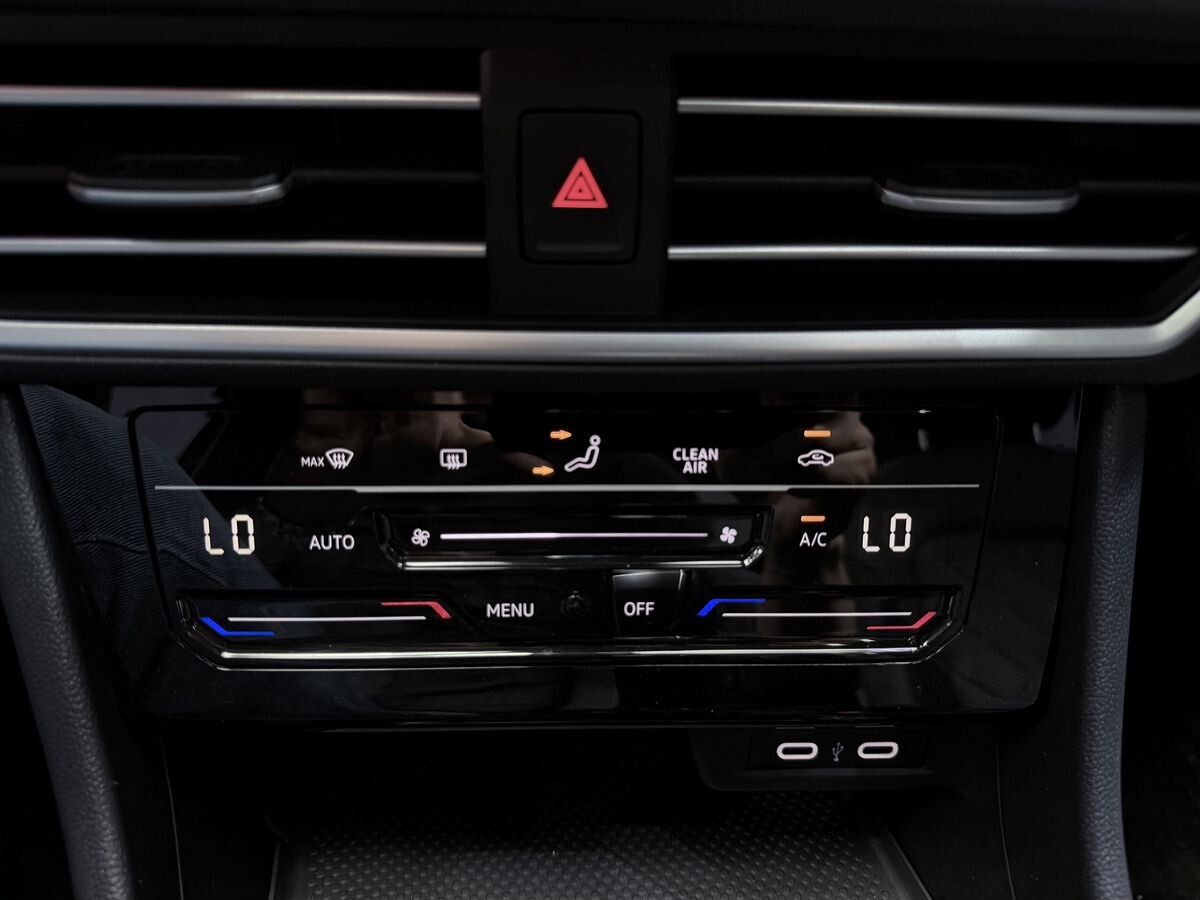 Volkswagen Sagitar L 2022 - фото автомобиля