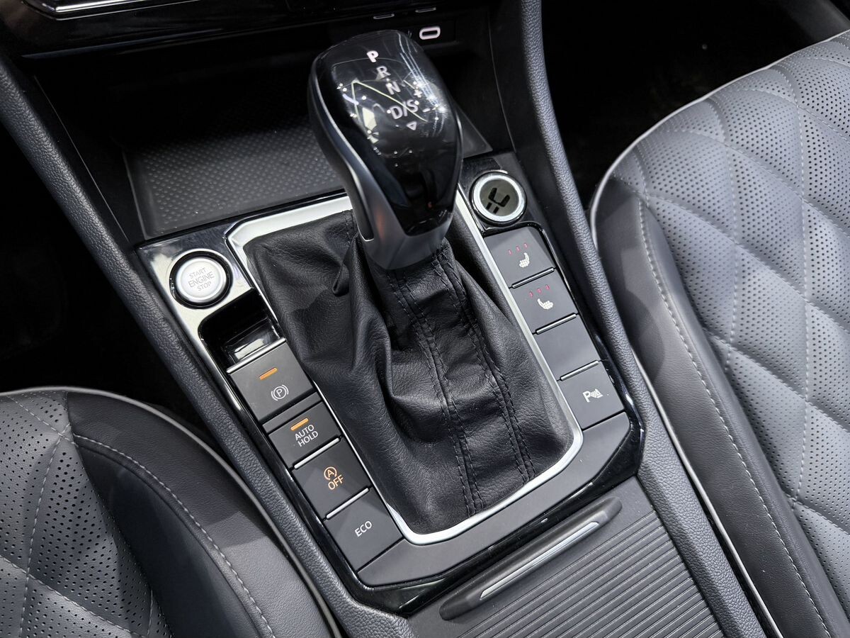Volkswagen Sagitar L 2022 - фото автомобиля