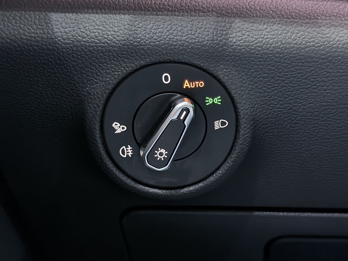 Volkswagen Sagitar L 2022 - фото автомобиля