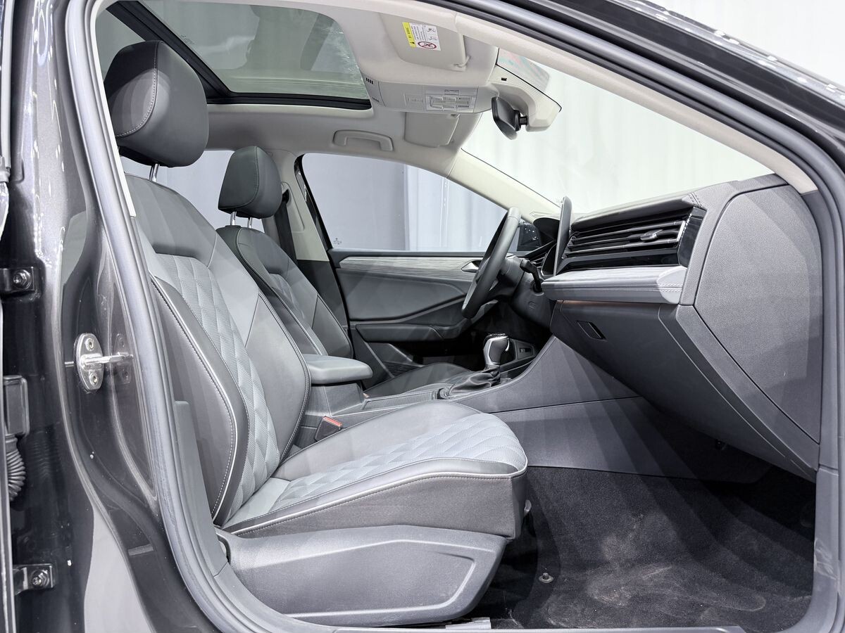 Volkswagen Sagitar L 2022 - фото автомобиля