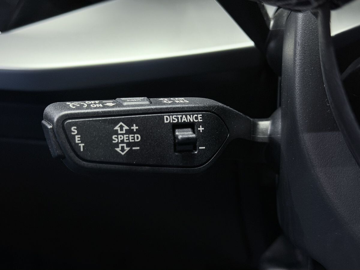 Audi A3 2022 - фото автомобиля