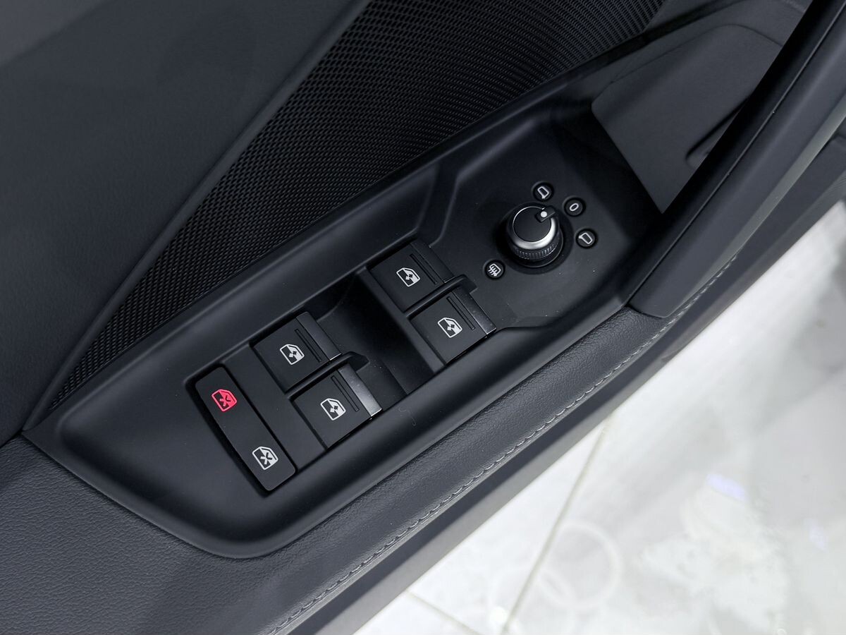 Audi A3 2022 - фото автомобиля