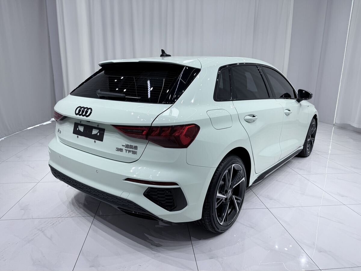 Audi A3 2022 - фото автомобиля