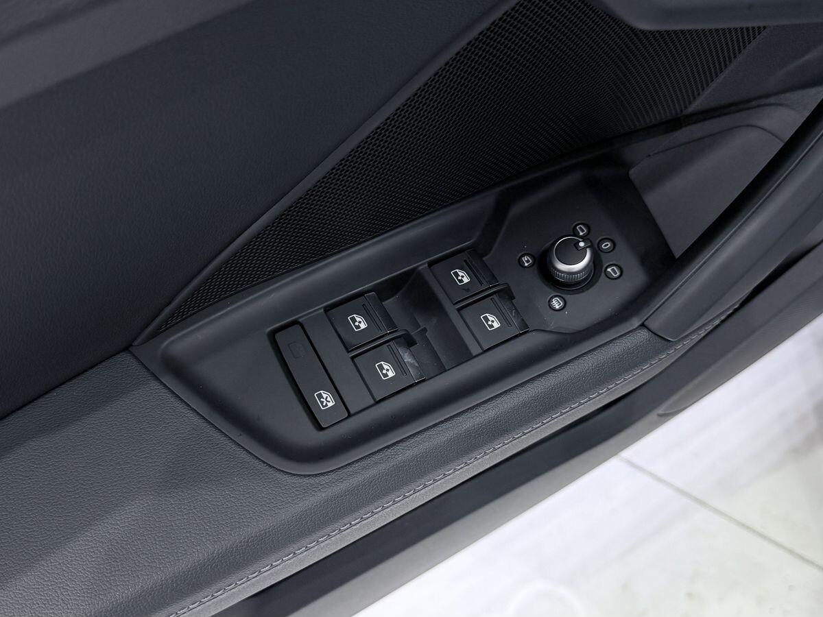 Audi A3 2022 - фото автомобиля
