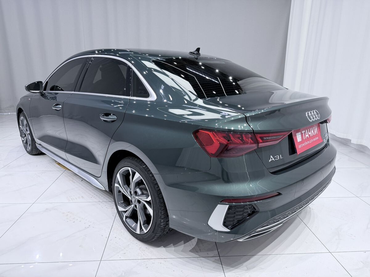 Audi A3 2022 - фото автомобиля