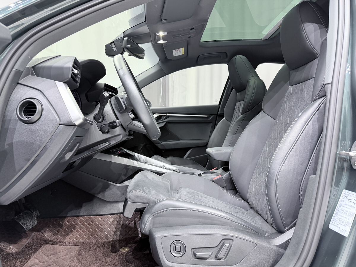 Audi A3 2022 - фото автомобиля