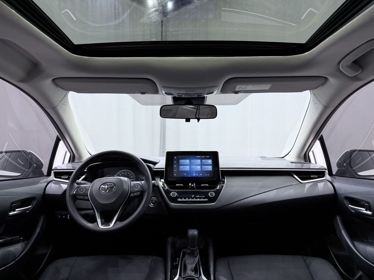 Toyota Corolla 2022 - фото автомобиля