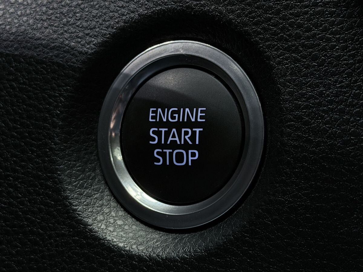 Toyota Corolla 2022 - фото автомобиля