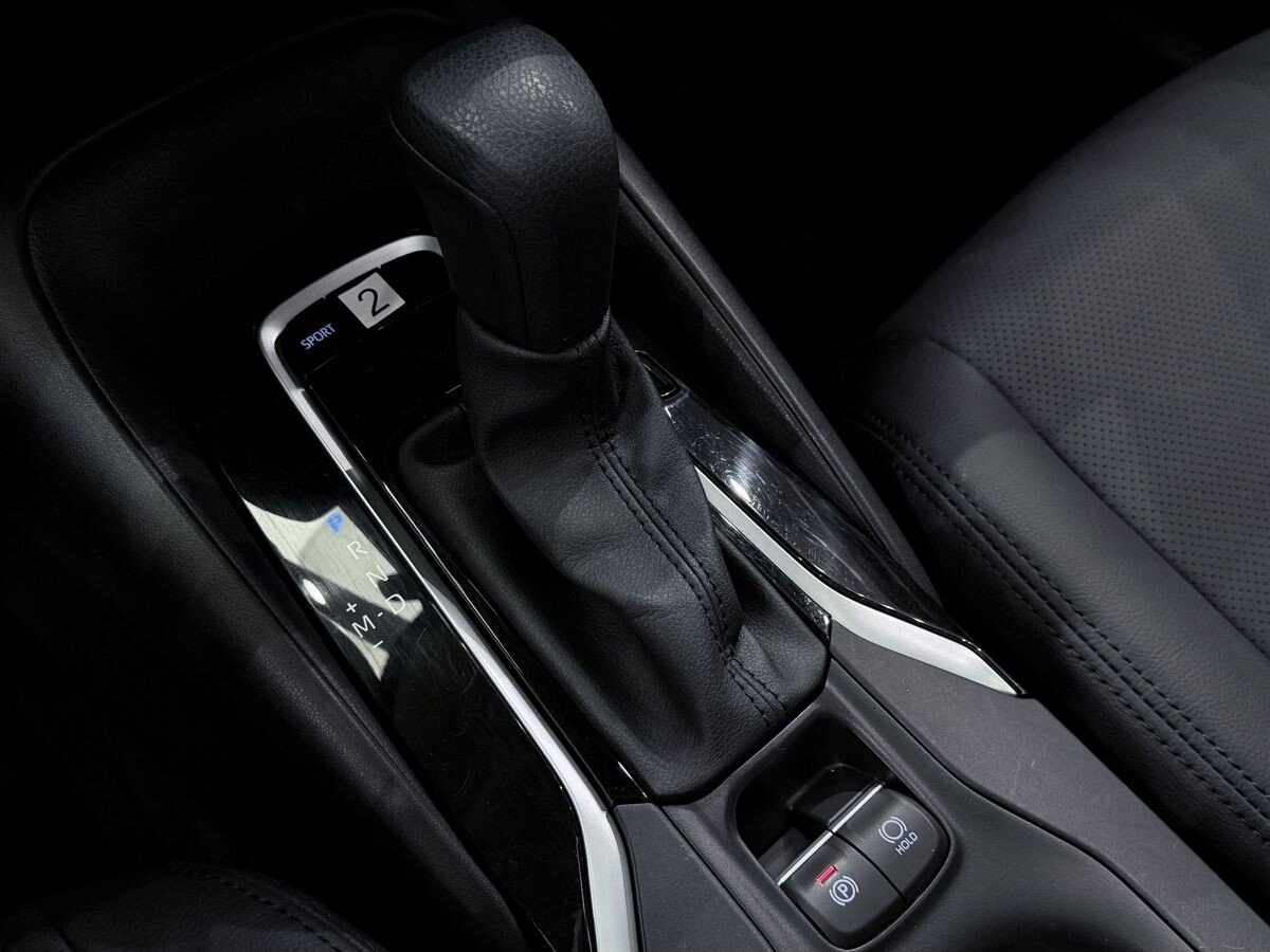Toyota Corolla 2022 - фото автомобиля