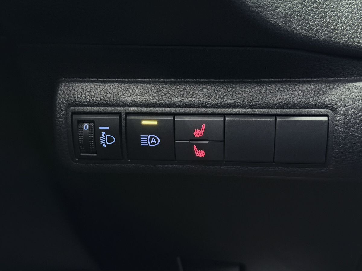Toyota Corolla 2022 - фото автомобиля