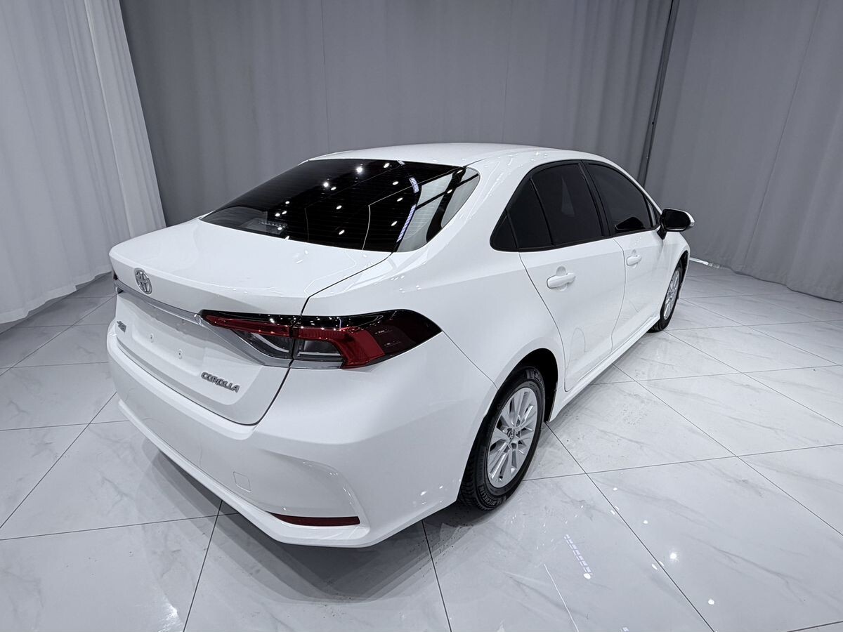 Toyota Corolla 2022 - фото автомобиля